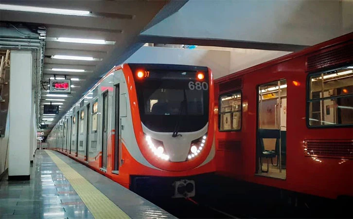 Metro opera al 50% de capacidad por falta de refacciones