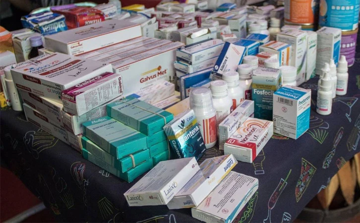 Cofepris alerta por distribuidores de medicamentos irregulares