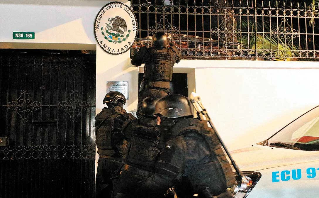 México denuncia a Ecuador en la ONU por violaciones a su embajada