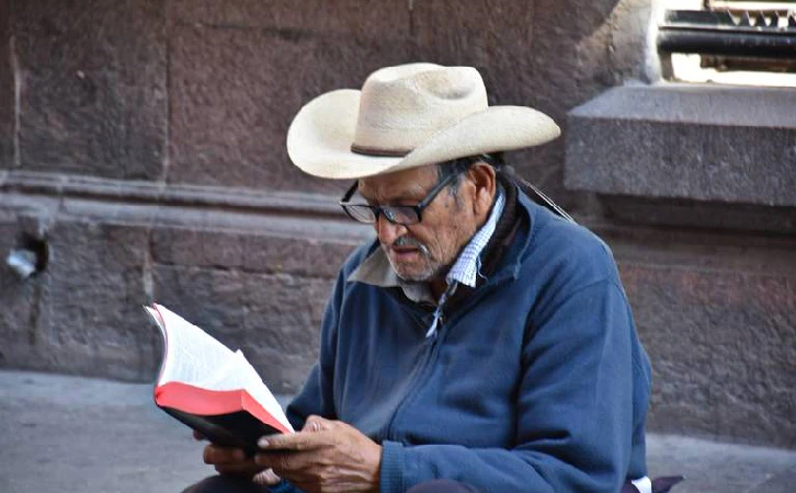 Cae hábito de lectura en México, revele Inegi
