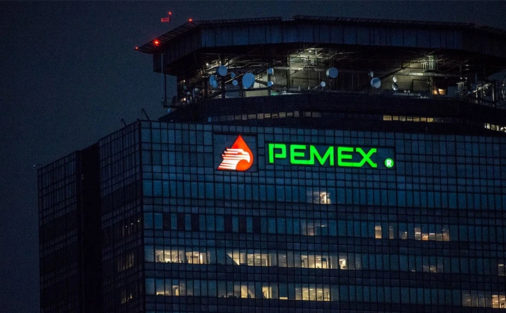 Deuda de Pemex subió 17.3% en marzo