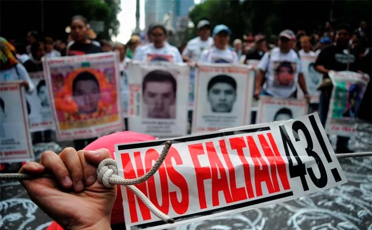 Detienen a exagente implicado en desaparición de 43 estudiantes de Ayotzinapa