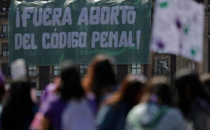 Ordena Tribunal Colegiado aborto legal y seguro en Chihuahua