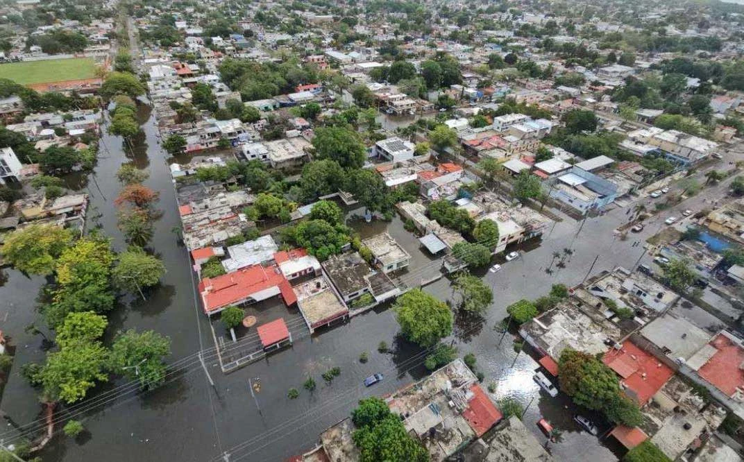Imparables lluvias en Quintana Roo; hay evacuados, casas dañadas y calles cerradas