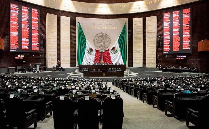 Gobierno de AMLO presiona para lograr sobrerrepresentación de Morena en el Congreso