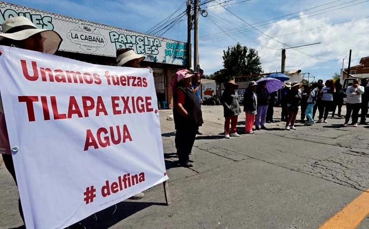 Denuncian venta de agua pobladores de Santiago Tilapa, Edomex