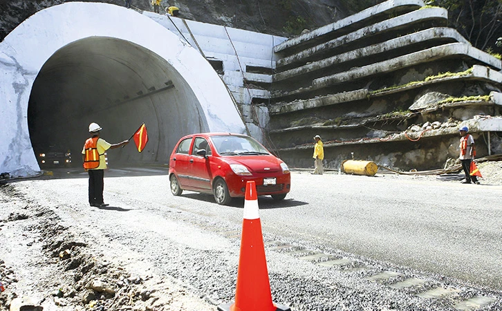 Inconclusos los caminos artesanales en Guerrero