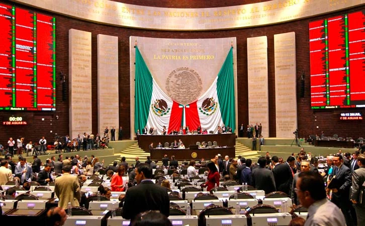 Blindan diputados reforma de aumento al salario