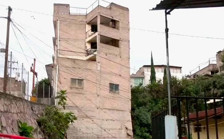 Temen vecinos de Naucalpan derrumbe de edificio