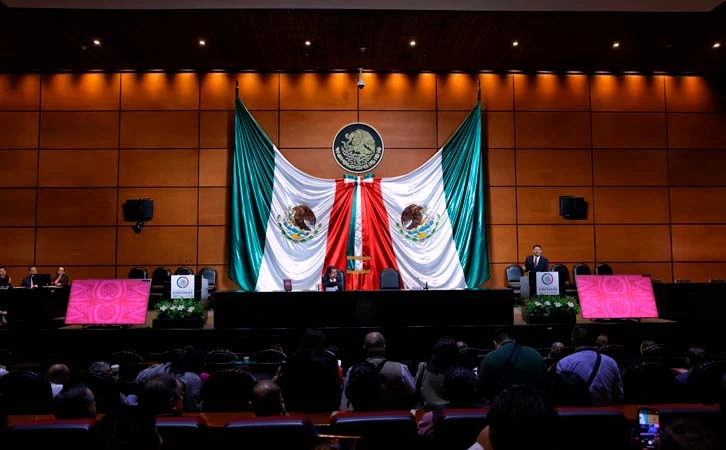 Congreso de CDMX elimina dependencias y crea secretarías