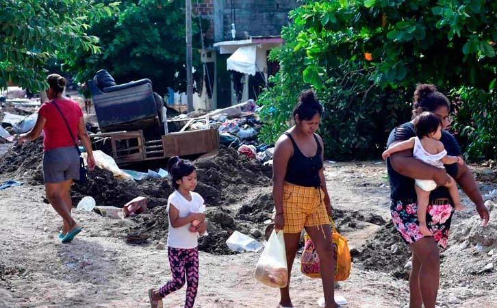 Provocan rezago educativo huracanes John y Otis en Guerrero