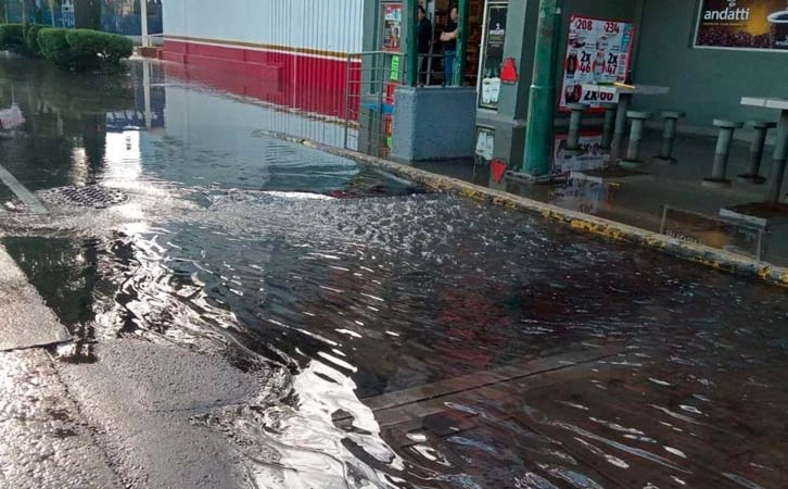 Fugas, huachicoleo y obras agudizan escasez de agua en la Capital