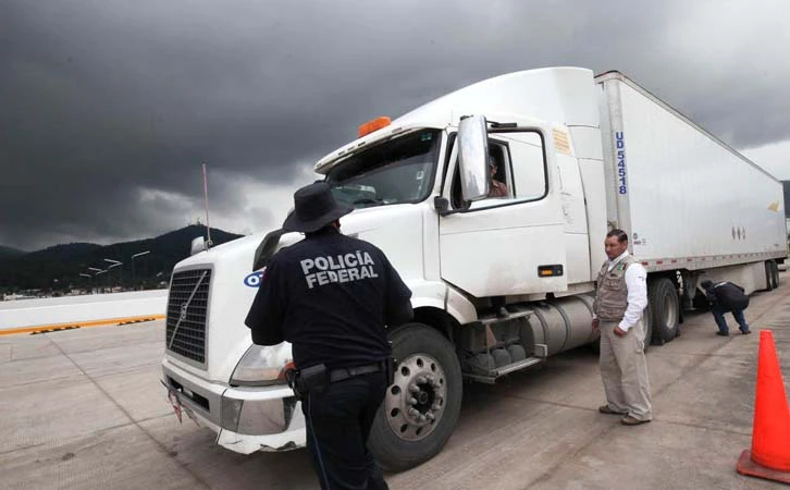 Aumenta violencia en asaltos a tractocamiones