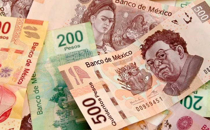 Salario mínimo alcanzará sueldos profesionales en 2028: AON México