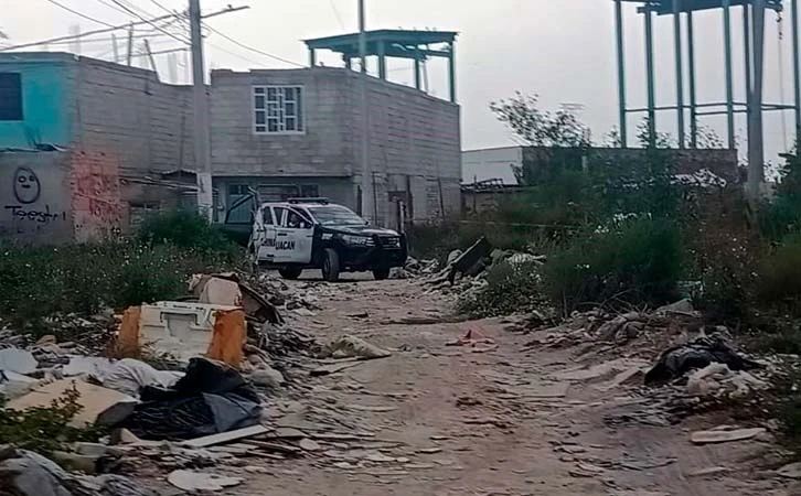 Abandonan a bebé sin vida en lote baldío en Chimalhuacán