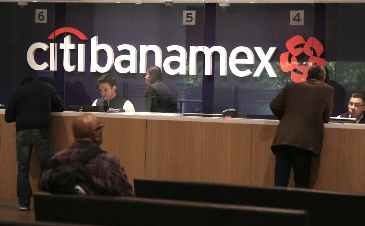 Banamex tranquiliza a clientes tras separación de Citigroup