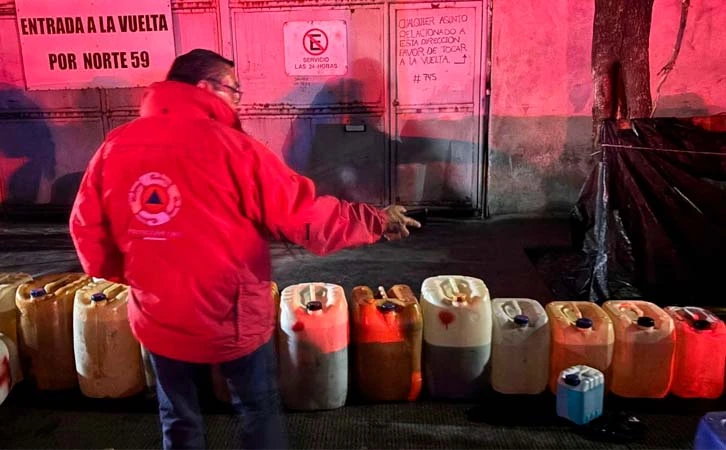 Aseguran más de 2 mil litros de combustible en Azcapotzalco