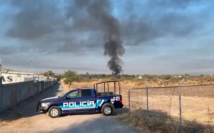 Reportan incendio en ducto de Pemex en Querétaro