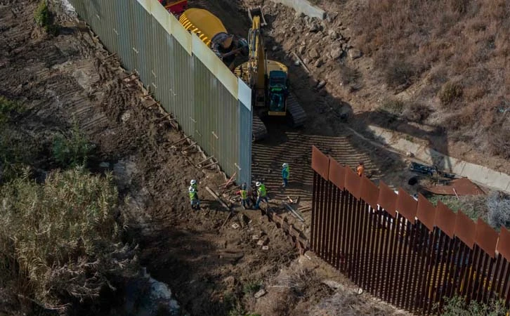 Trump reanuda construcción del muro fronterizo