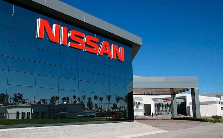 Nissan considera abandonar producción en México en caso de aranceles