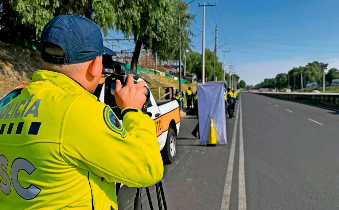 Estrenan radares móviles en CDMX para detectar exceso de velocidad.