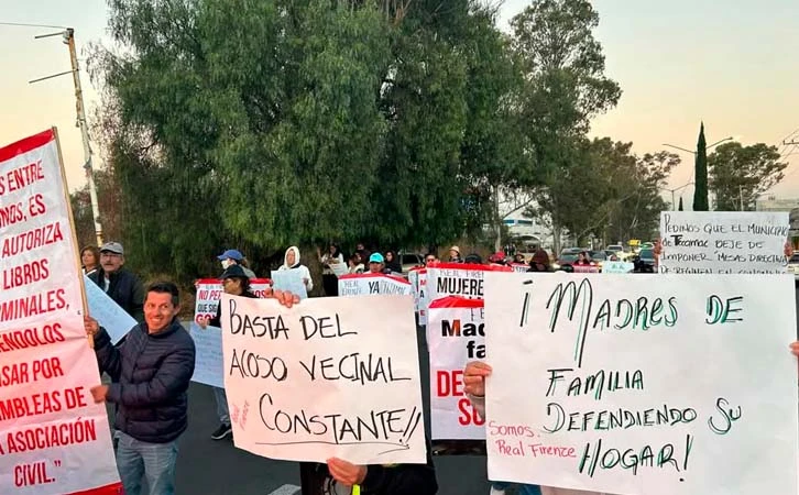 Vecinos de Tecámac, Edomex, bloquean autopista México-Pachuca