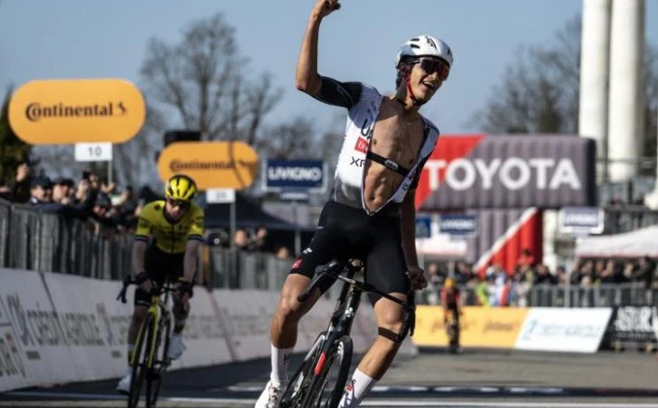 Ciclista mexicano gana prestigiosa carrera Milán-Turín