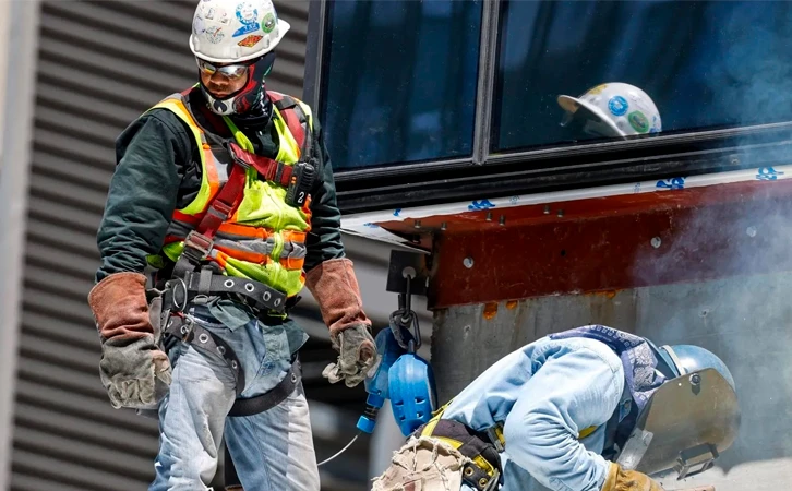 Carece de seguridad social 55% de trabajadores en la CDMX