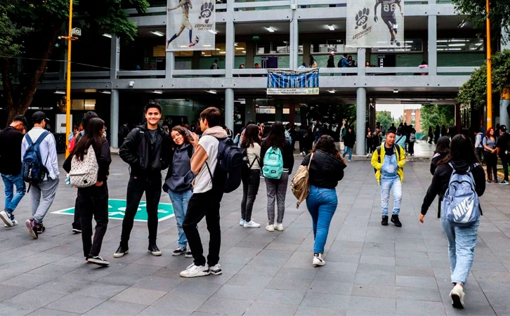 Buscan 272 mil jóvenes bachillerato en plataforma "Mi derecho, Mi lugar"