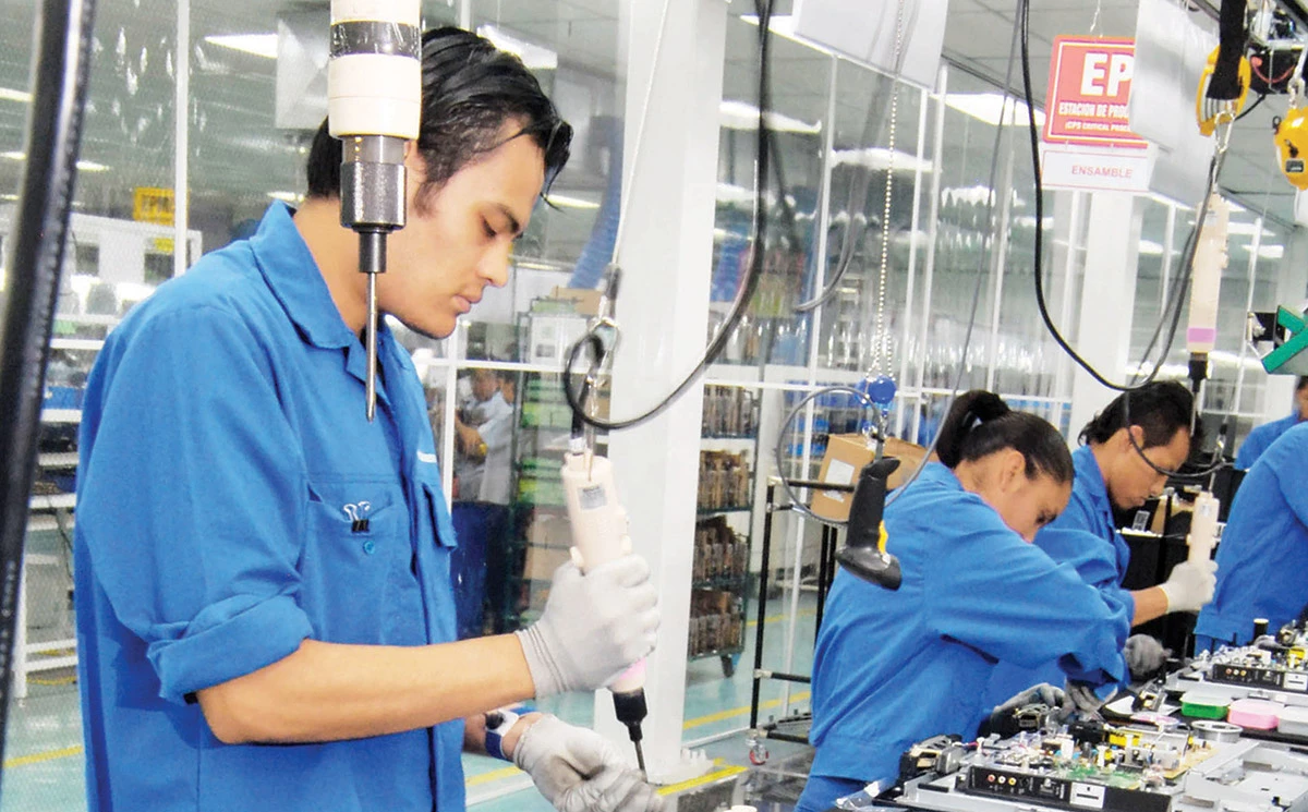 Panasonic en crisis; ¡despedirá a 10 mil trabajadores!