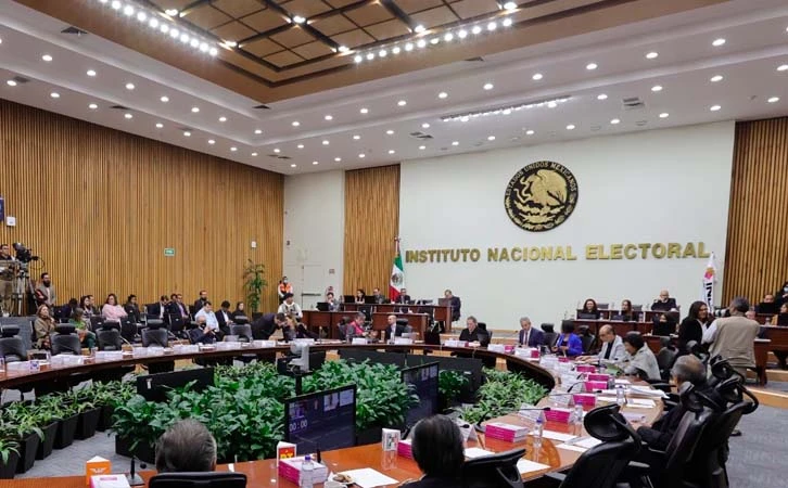 ¡Crisis en el INE! Opera con déficit superior a 94 millones de pesos