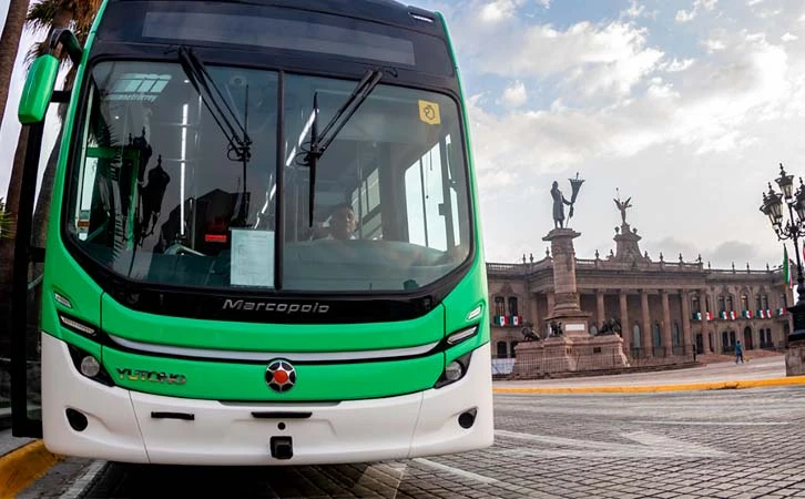 Aumentan tiempos de espera en transporte público de Nuevo León