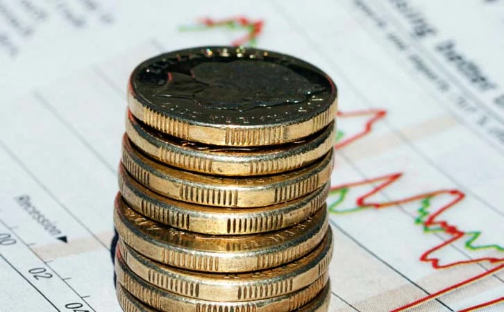 Menor crecimiento económico presionará finanzas públicas y gasto social