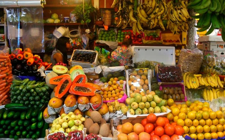 Frutas, vivienda y taquerías elevan inflación a 4.51% en la primera mitad de junio