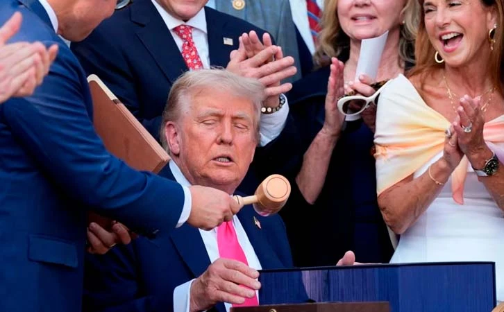 Trump amenaza a los BRICS con aranceles extras del 10%