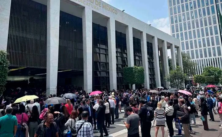 Reabren tribunales tras paro de 39 días