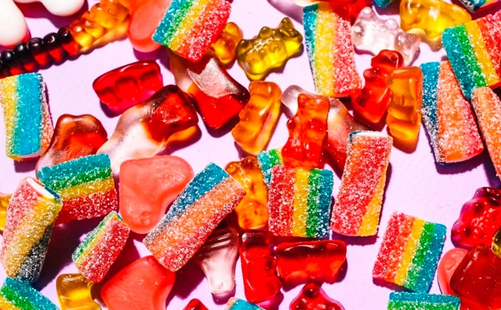Estafadores continúan haciendo de las suyas en CDMX: ahora con gomitas y juegos