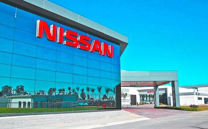 Nissan prepara cierre de dos plantas en México