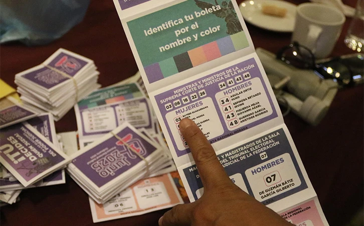 INE multa con 24.6 millones de pesos a candidatos de elección judicial por acordeones