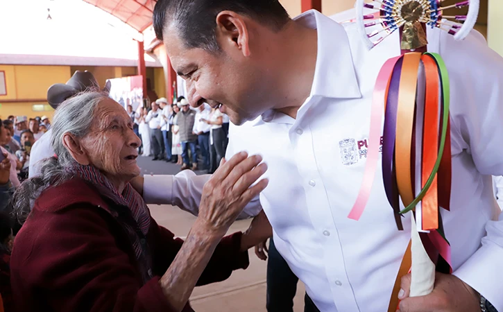 En Puebla, municipios sin ley