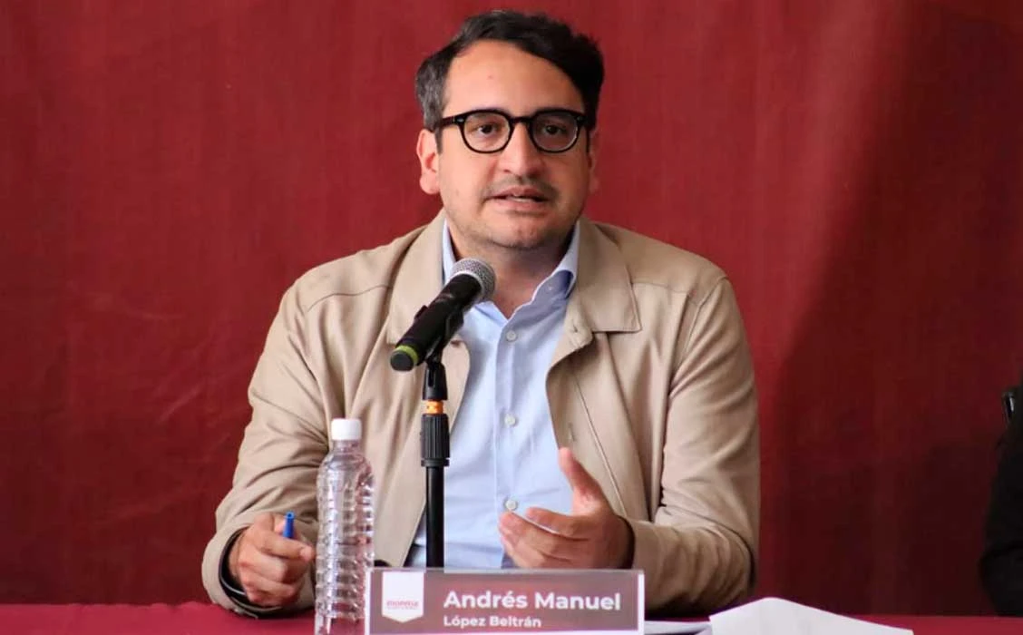 ‘Andy’ López Beltrán alega “espionaje” en viaje a Japón