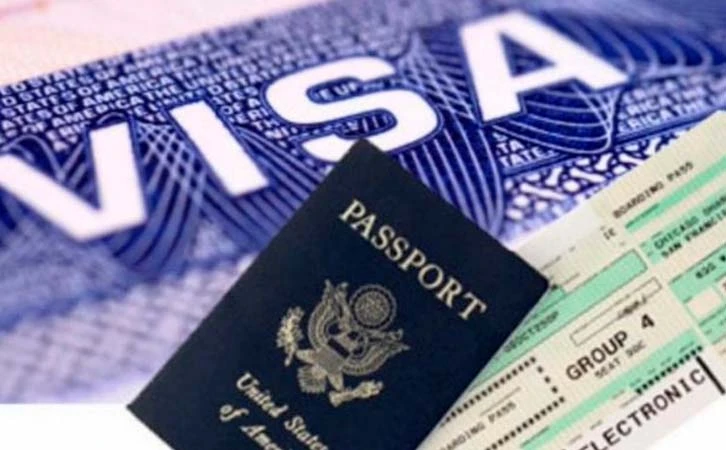 Crece lista de funcionarios sin visa por orden de EE. UU.