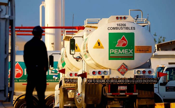 Pese a redistribución de gasolina, subsisten fallas logísticas en Pemex