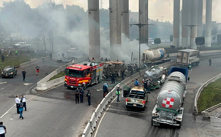Explota pipa de gas en CDMX; Brugada confirma 57 personas heridas con quemaduras