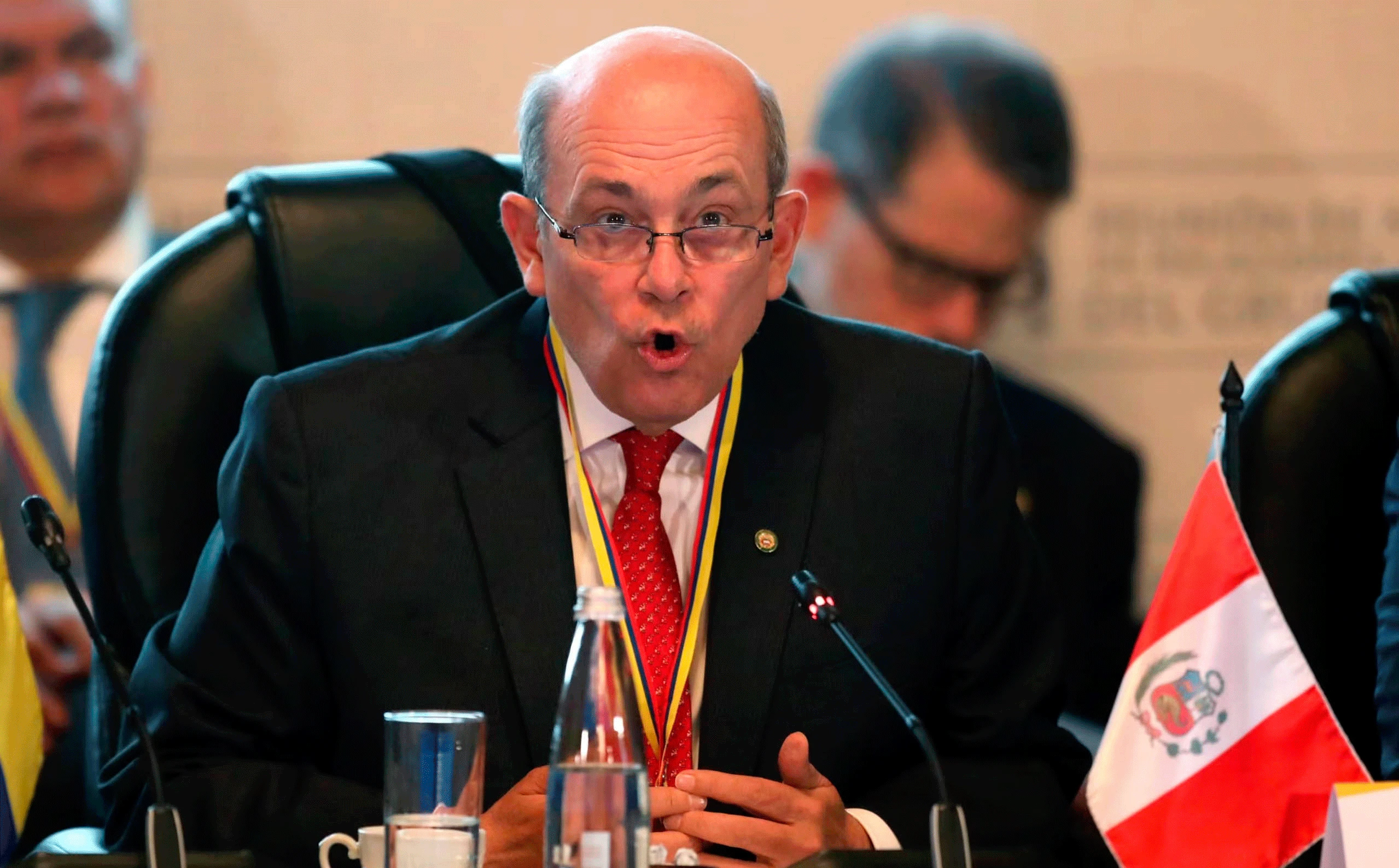 Perú rompe relaciones diplomáticas con México tras asilo a Betssy Chávez