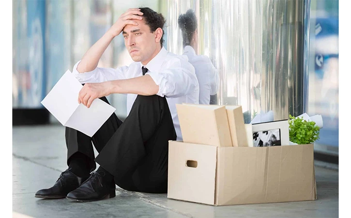 Las causas socioeconómicas del suicidio