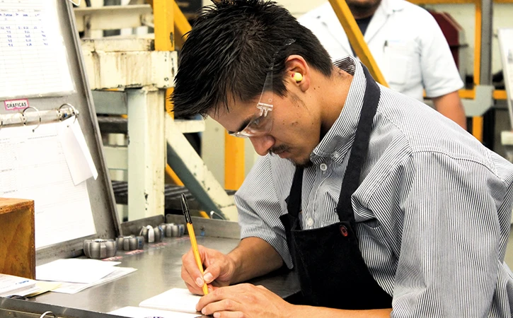 Los Polos del Bienestar, a paso lento